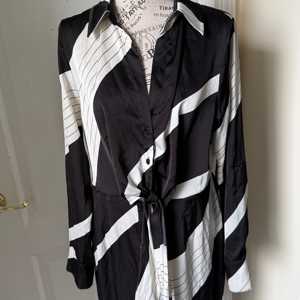 Fashion Nova Black and White Diagonal Stripe Dress Large.